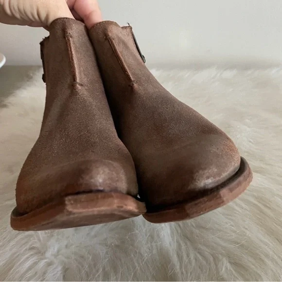 FRYE Women's Chocolate Genuine Leather Ankle Booties - Picture 9 of 11
